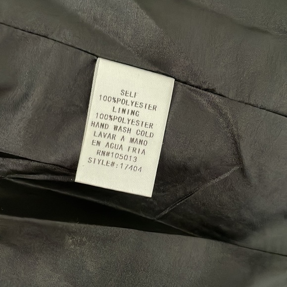 Blazer - Picture 6 of 6